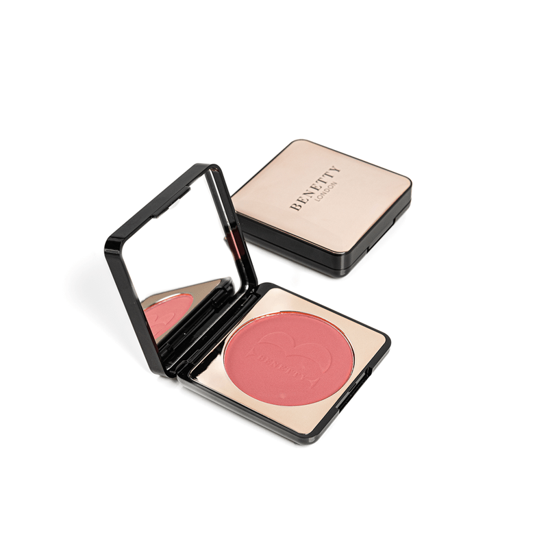Benetty london Look Soft Blendable & High Definition Mineral Blush -04 Chic