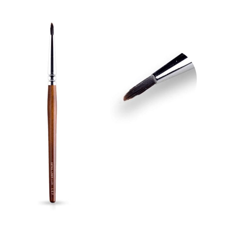 ليف كوزمتيكس فرشاة تحديد العيون L120