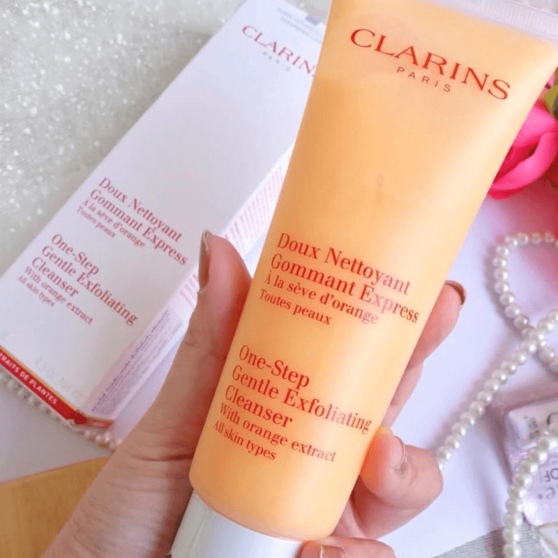 كلارنس وان ستيب إكسفولياتنج كلينزر 125 مل