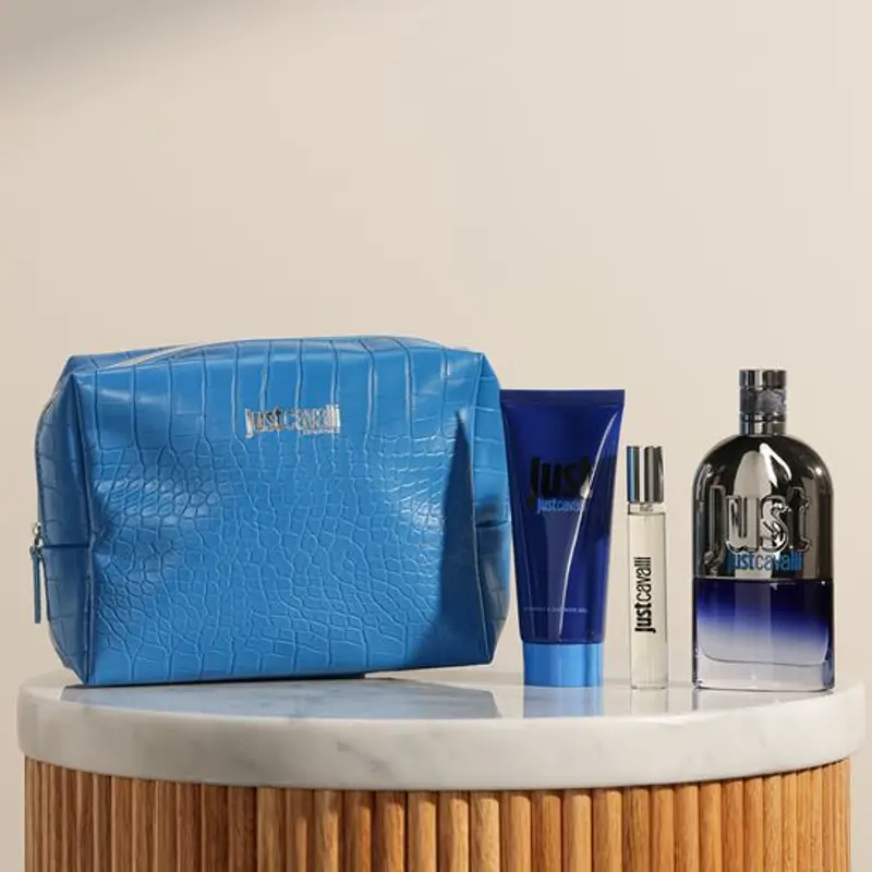 روبيرتو كاڤالي طقم هدية جاست كاڤالي للرجال (75 مل أو دي تواليت + 100 مل لوشن للجسم + حقيبة)