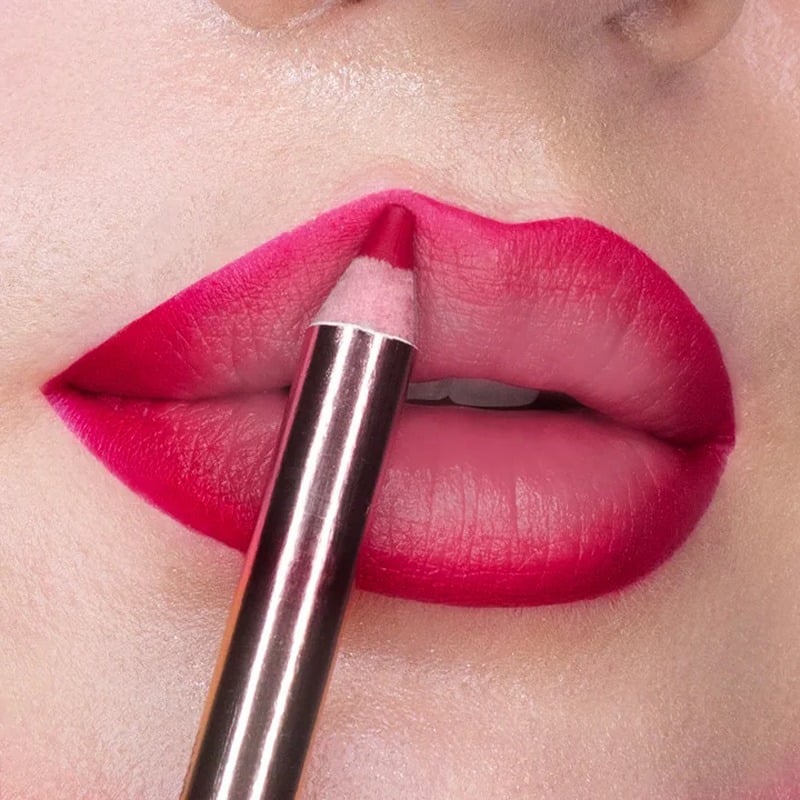 كيارا فيراني ليب لاينر كيس ماركر 07