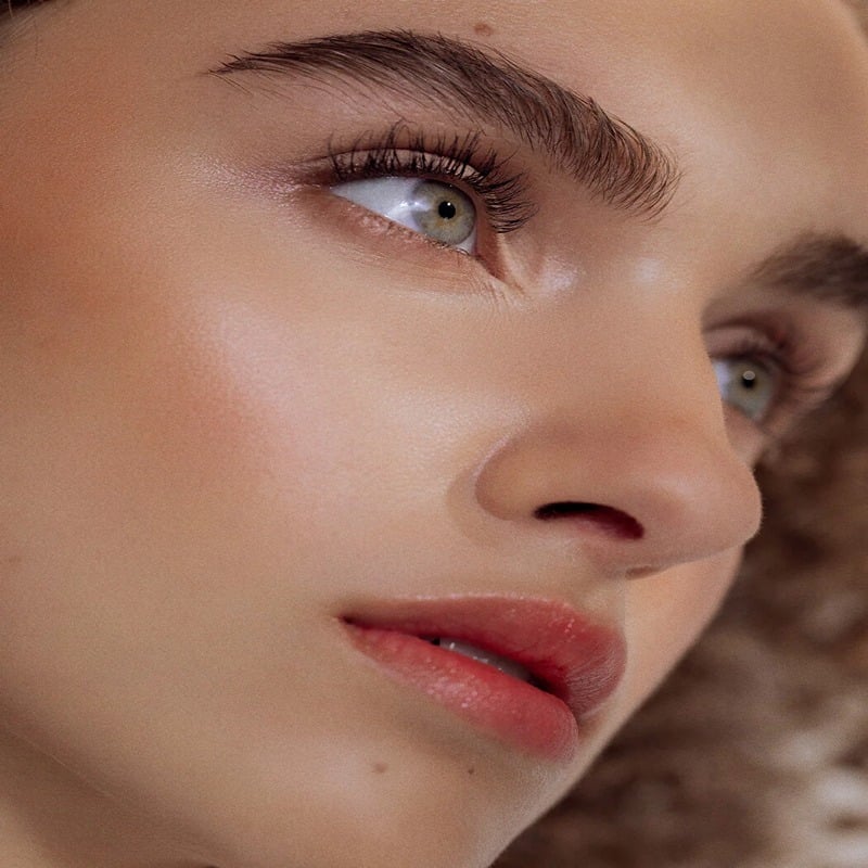 ريفيتالاش سيروم رموش أدفانس الحساس